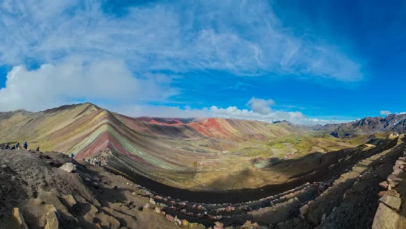 rainbow mountain razgled Andi Peru