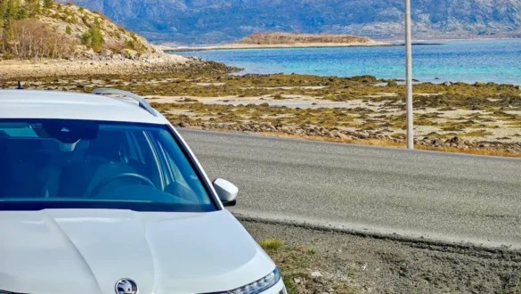 Najet avtomobil na severu Norveške